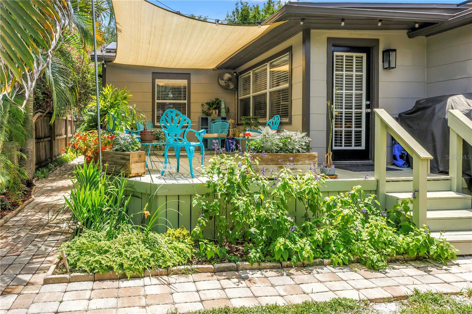 COLONIAL PLACE REV - Residential