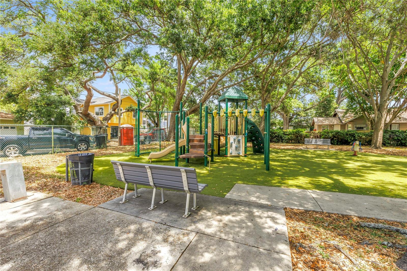 COLONIAL PLACE REV - Residential