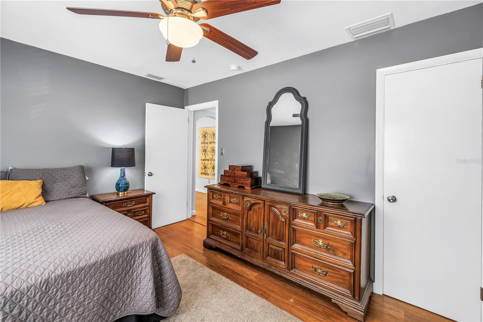 COLONIAL PLACE REV - Residential