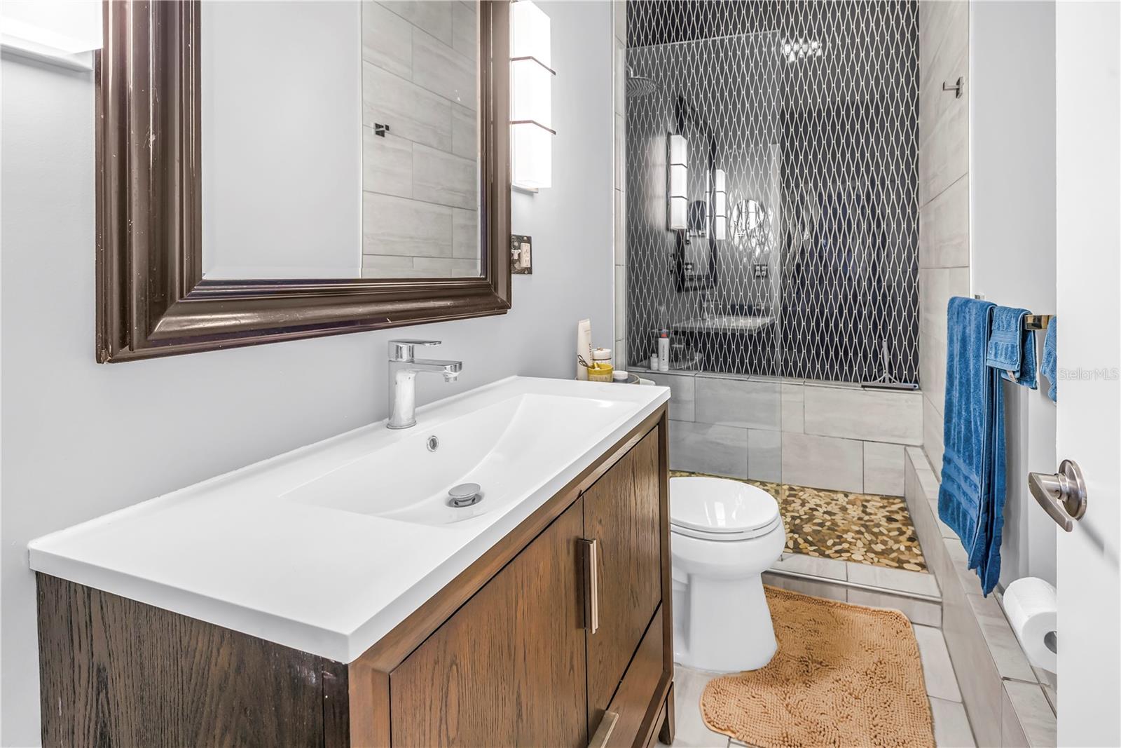 COLONIAL PLACE REV - Residential