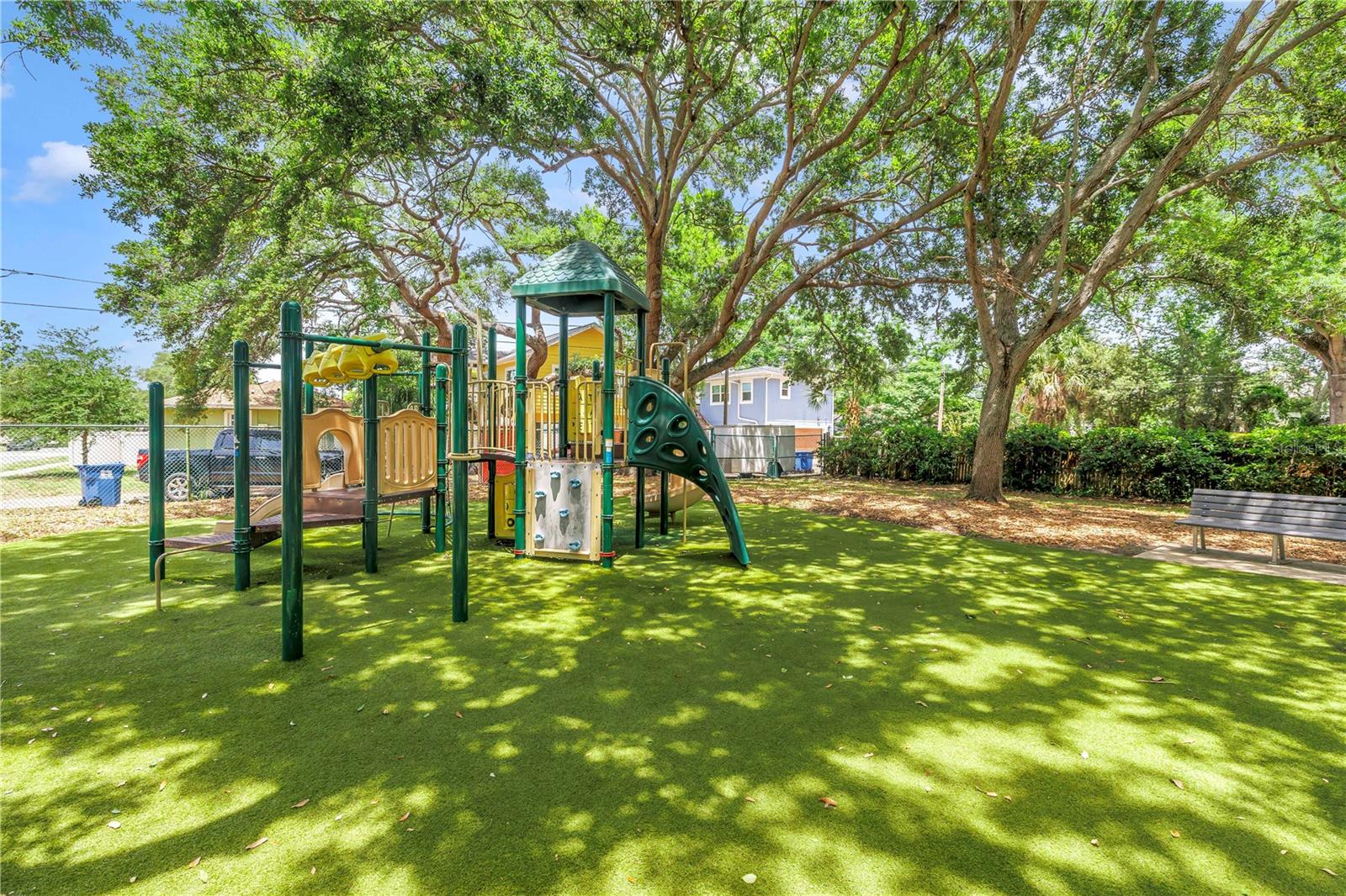 COLONIAL PLACE REV - Residential