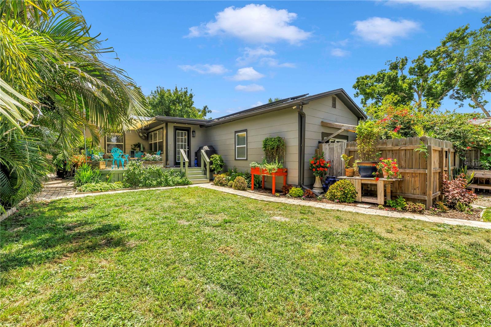 COLONIAL PLACE REV - Residential