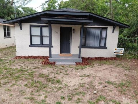 2107 HOLLYWOOD AVENUE EUSTIS FL 32726