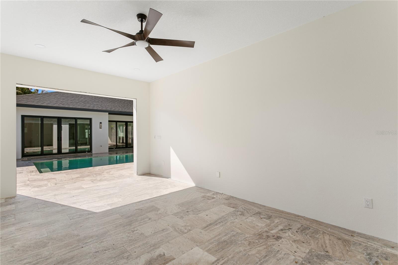 COLLINS ESTATES PH I - Residential