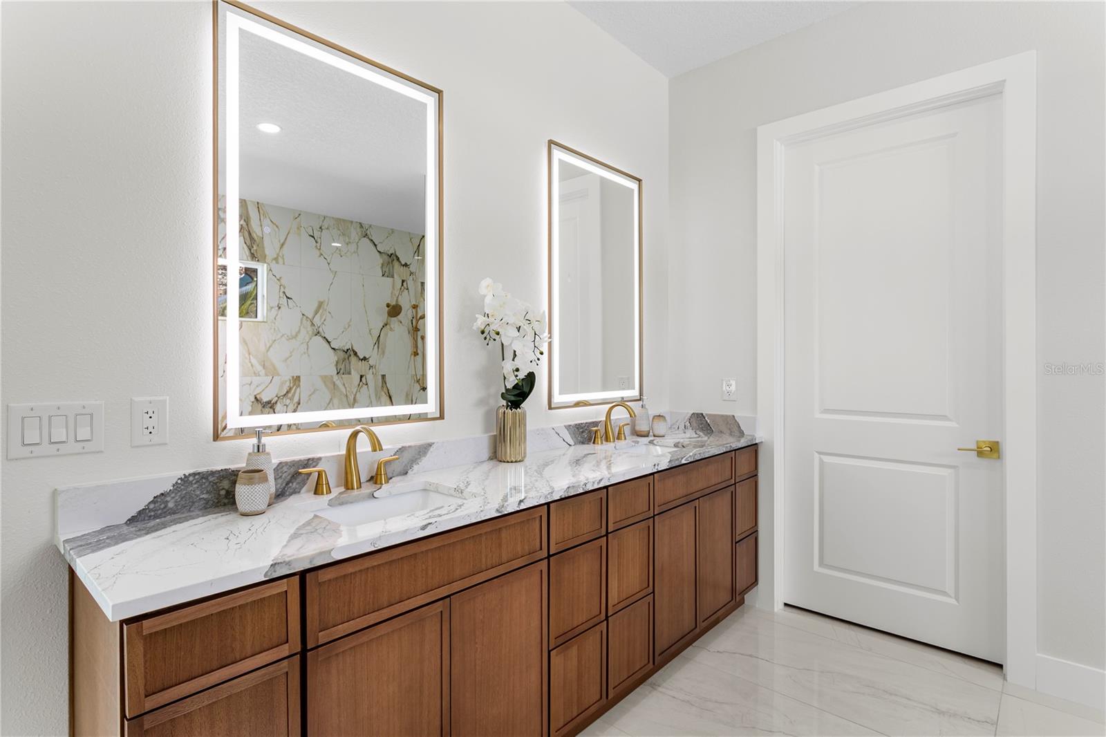 COLLINS ESTATES PH I - Residential