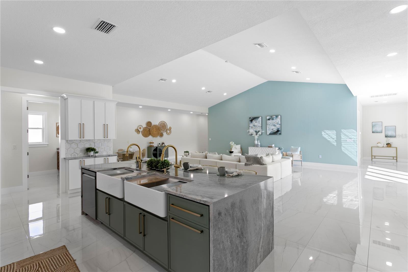 COLLINS ESTATES PH I - Residential