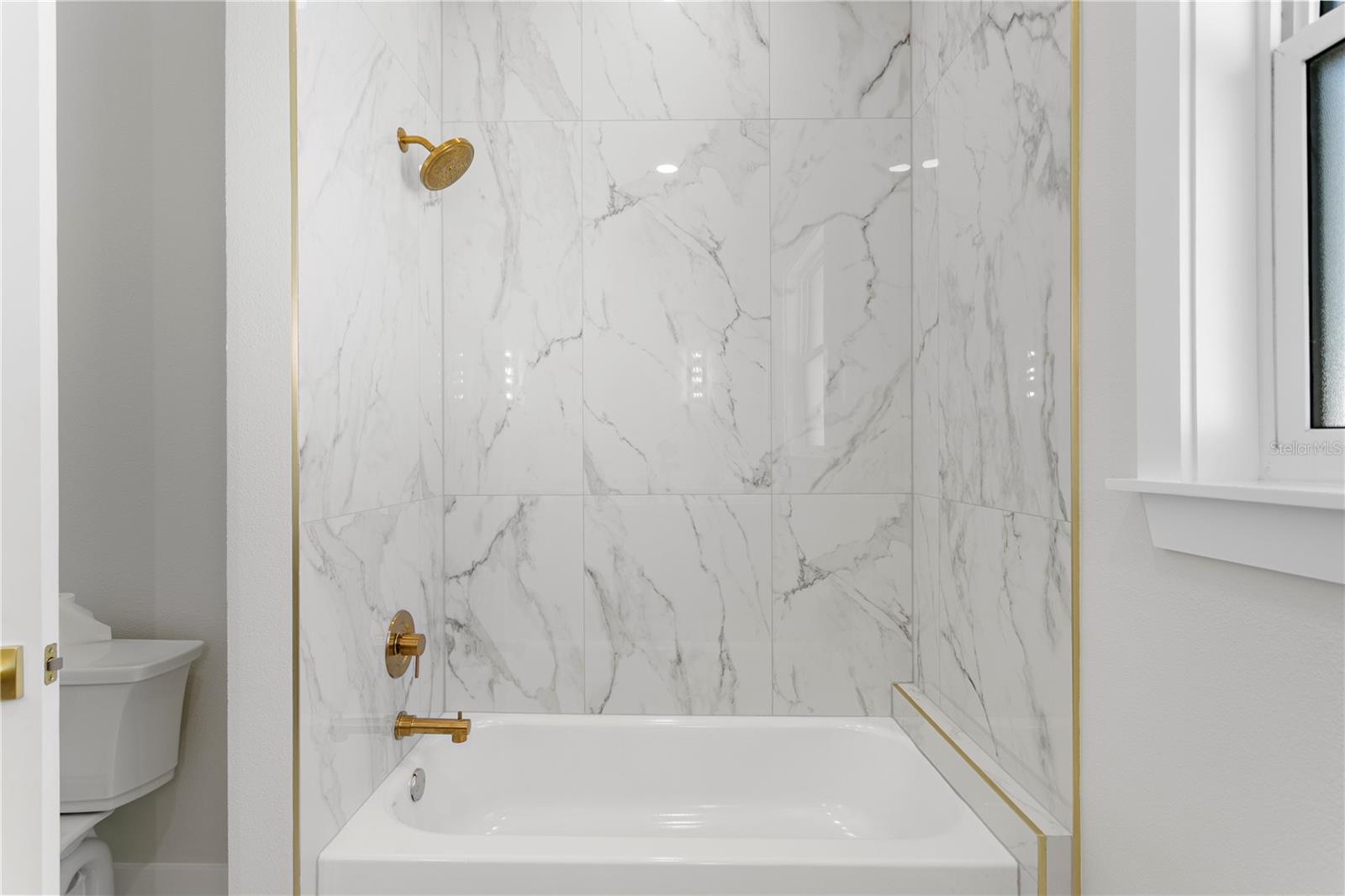 COLLINS ESTATES PH I - Residential