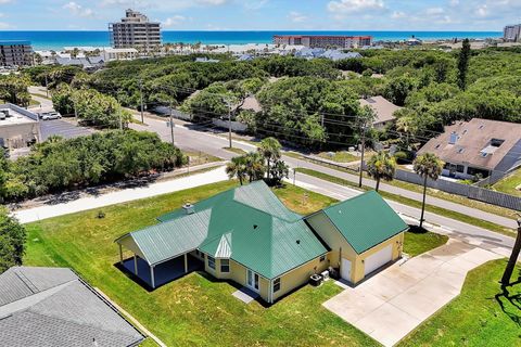 A home in NEW SMYRNA BEACH