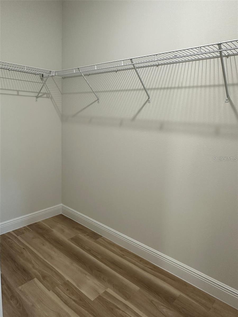 MARION OAKS UN 04 - Residential Lease