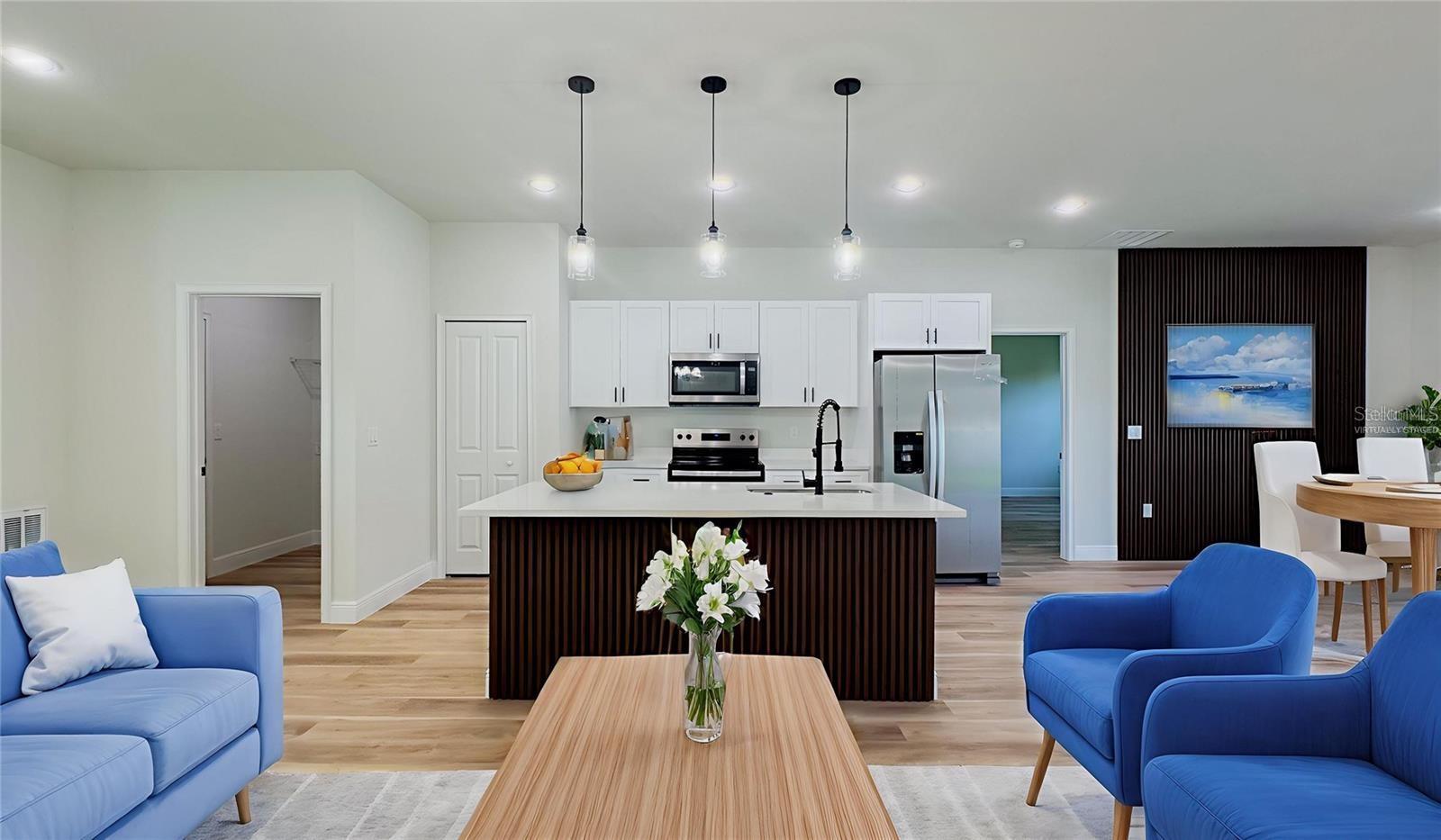 MARION OAKS UN 04 - Residential Lease