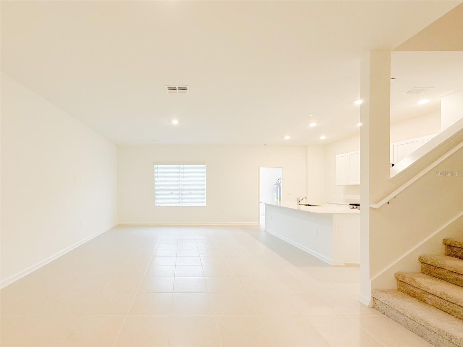 BRONSONS RDG REP - Residential Lease