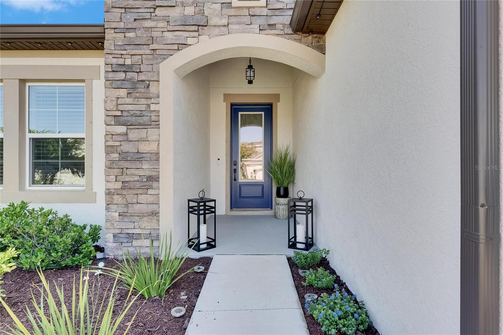 6252 HIDDEN BRANCH DRIVE
