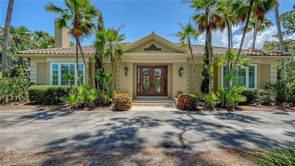 Photo of 422 Blue Garden Lane, Osprey, FL 34229 (MLS # A4707058)