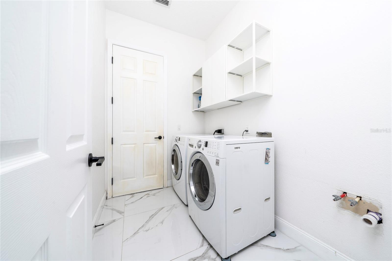 BRISTOL ESTATES - Residential