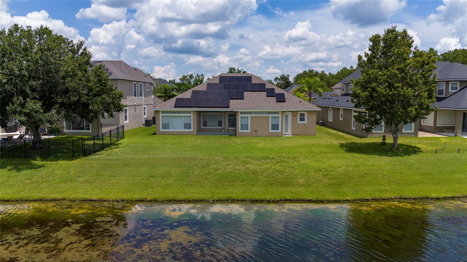 BRISTOL ESTATES - Residential