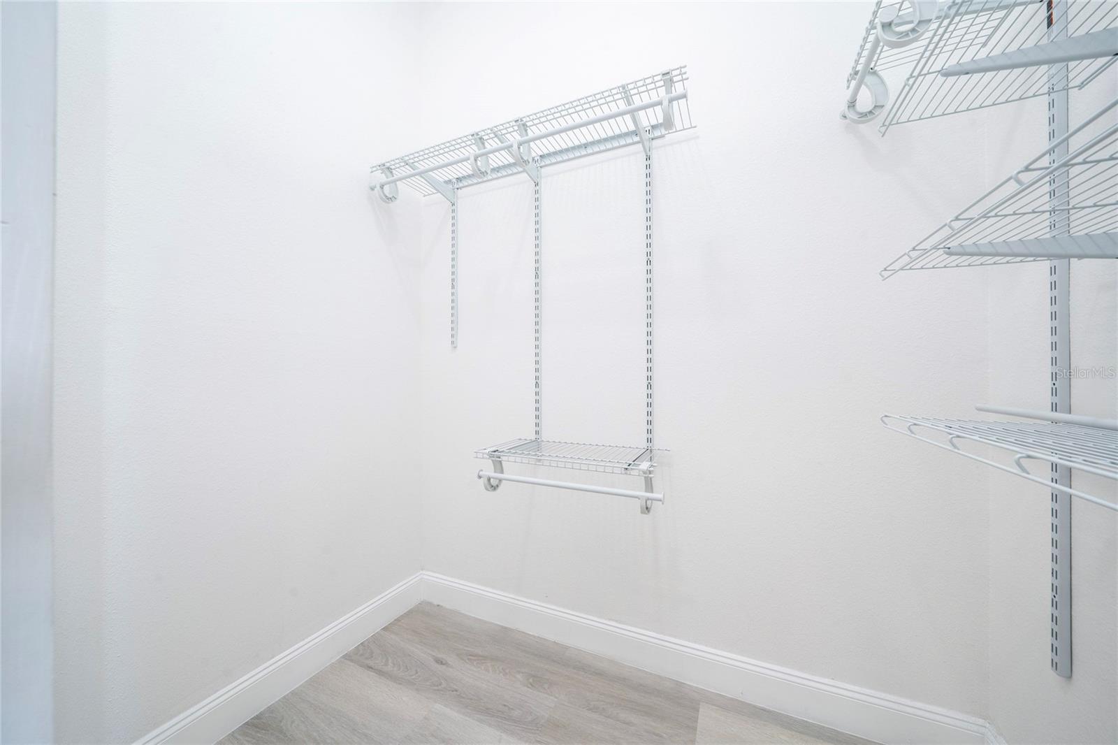 BRISTOL ESTATES - Residential