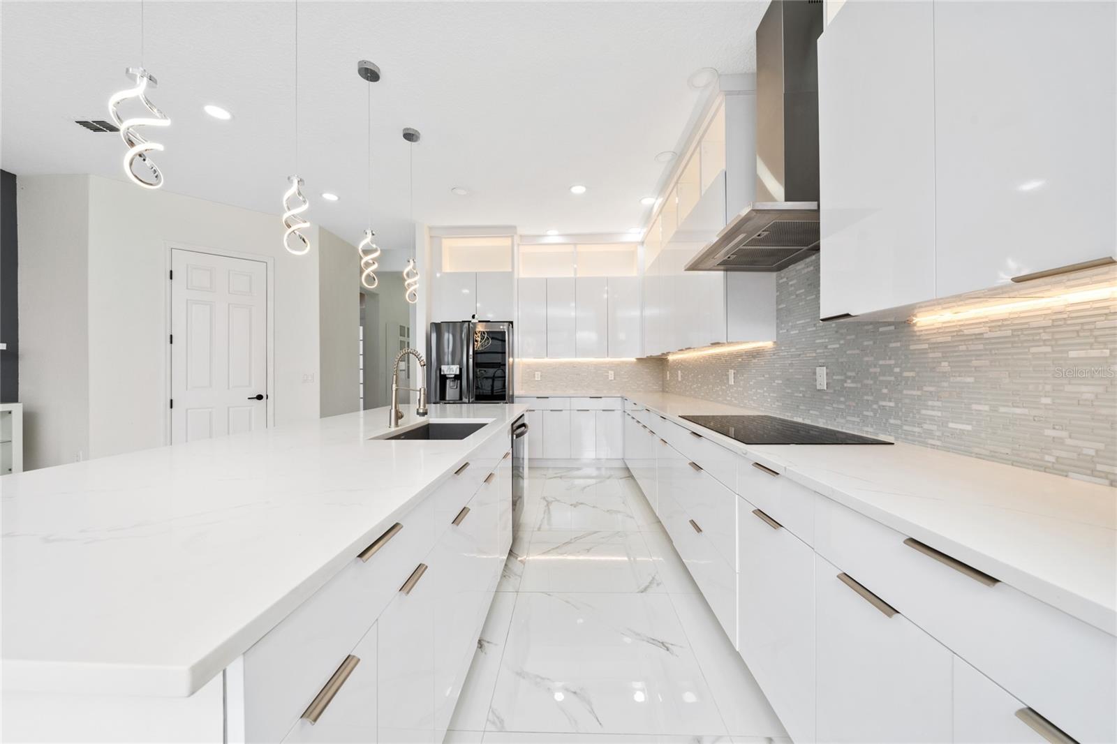 BRISTOL ESTATES - Residential