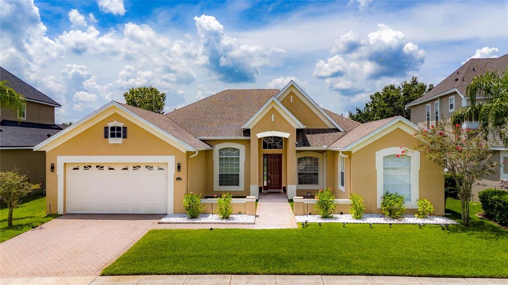 Photo of 16138 Bristol Lake Circle, Orlando, FL 32828 (MLS # O6368537)