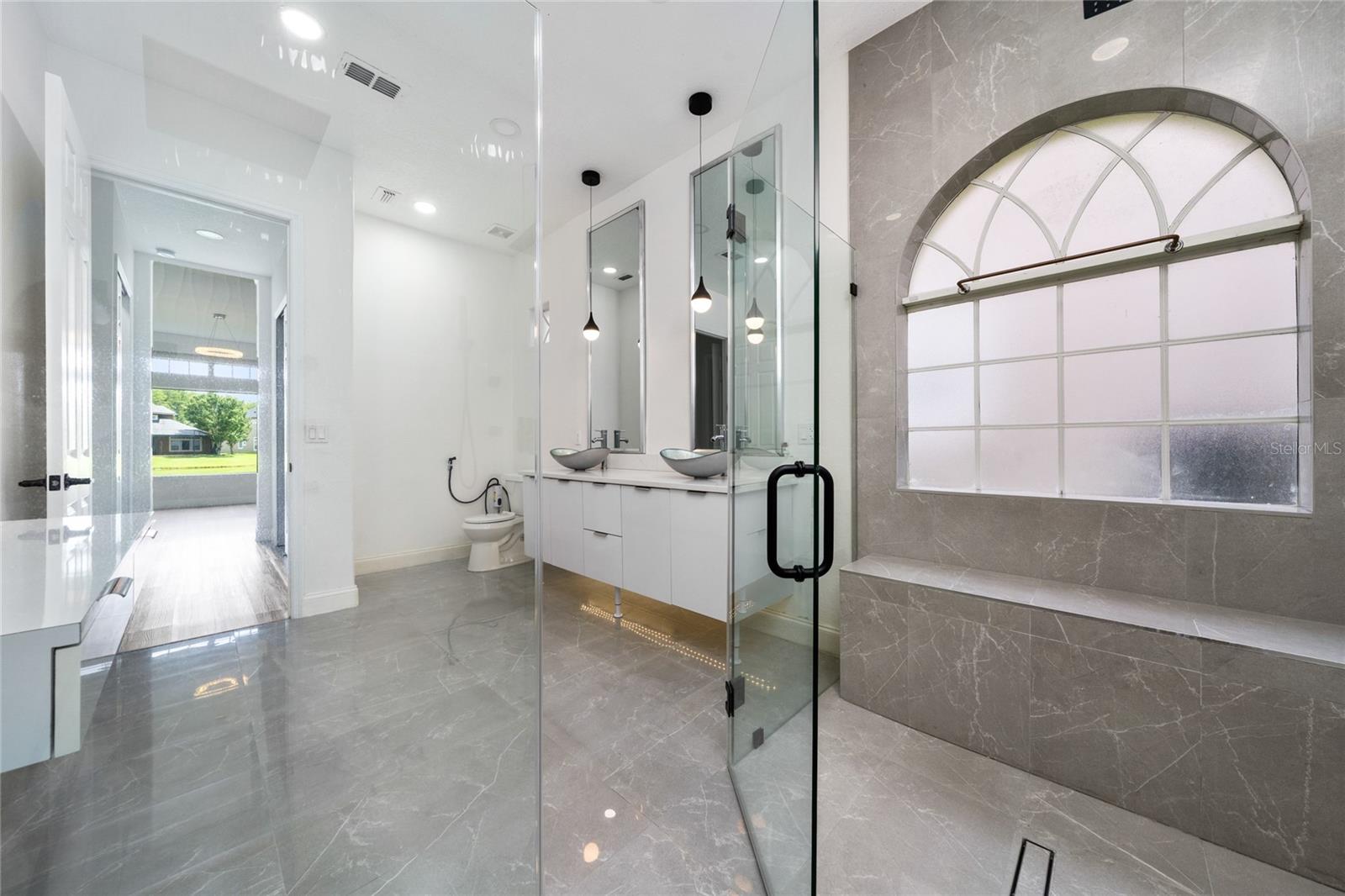 BRISTOL ESTATES - Residential