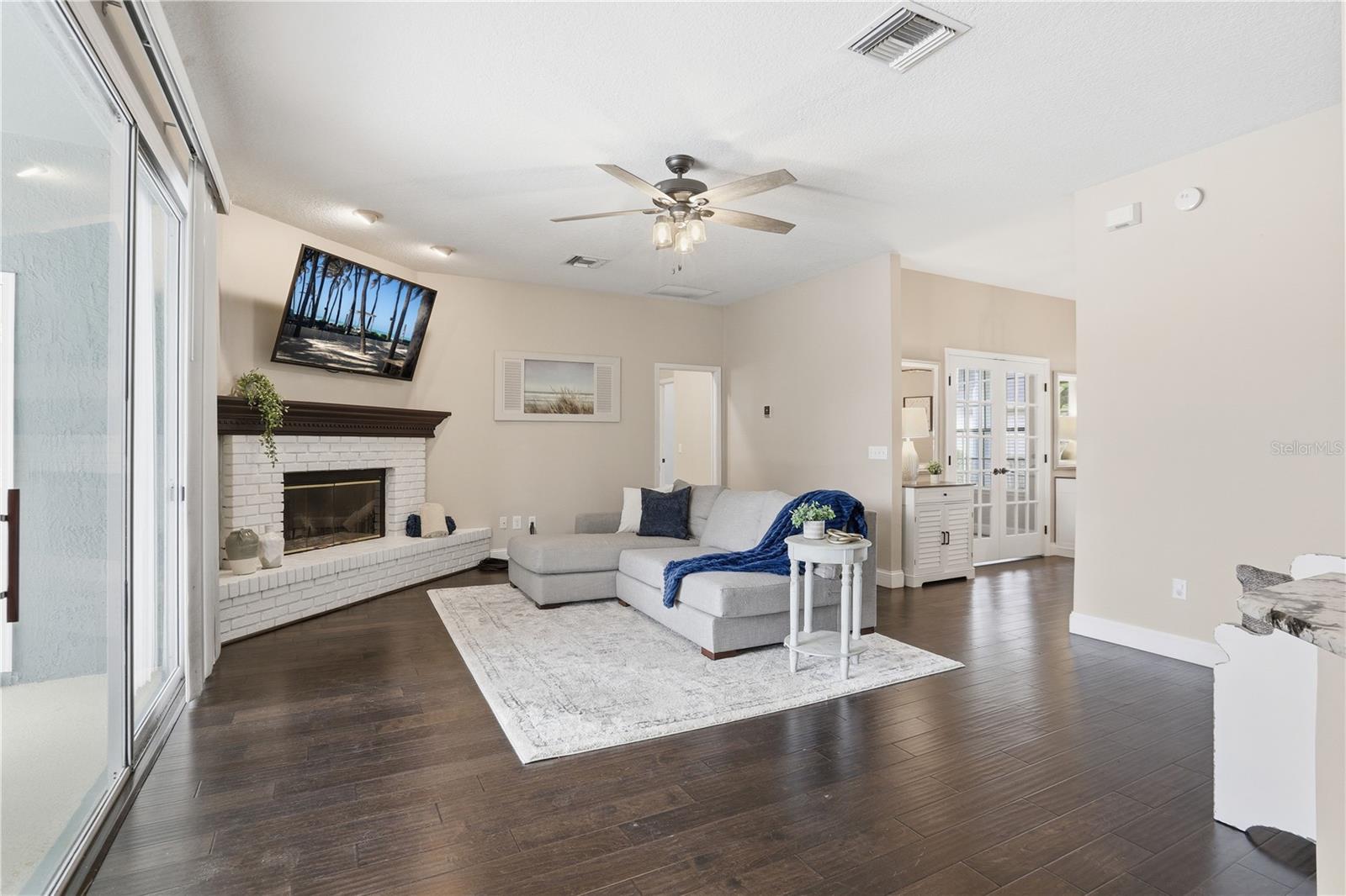 TUSCANY - Residential