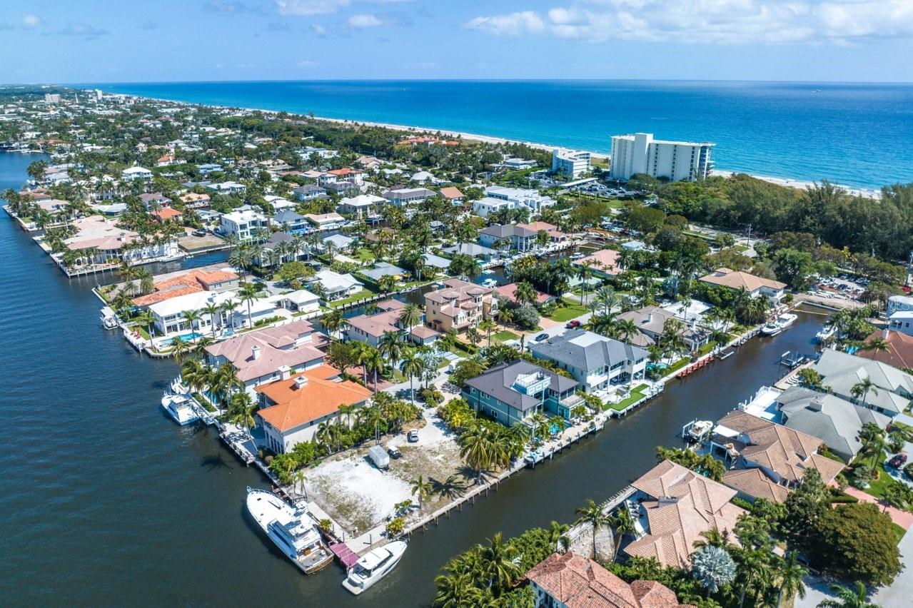 DELRAY BEACH SHORES - Residential
