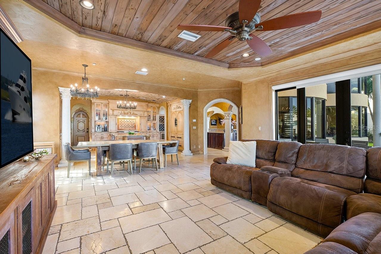 DELRAY BEACH SHORES - Residential