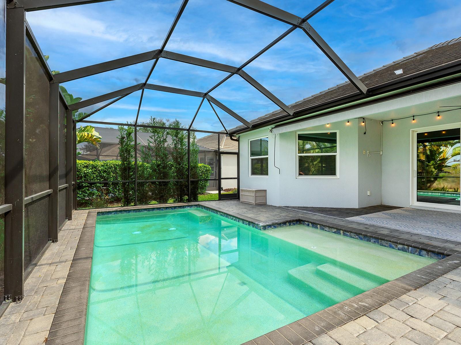 LAKEHOUSE COVE/WATERSIDE PH 4 - Residential