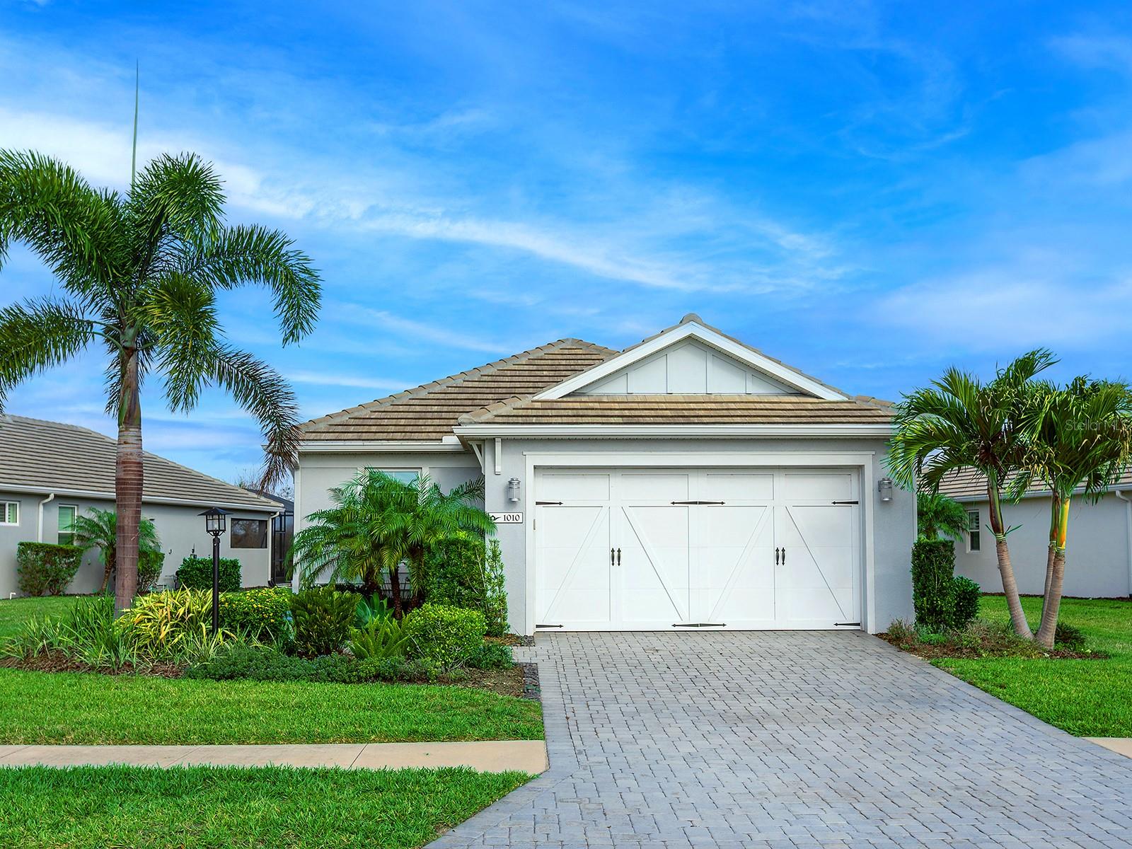 LAKEHOUSE COVE/WATERSIDE PH 4 - Residential