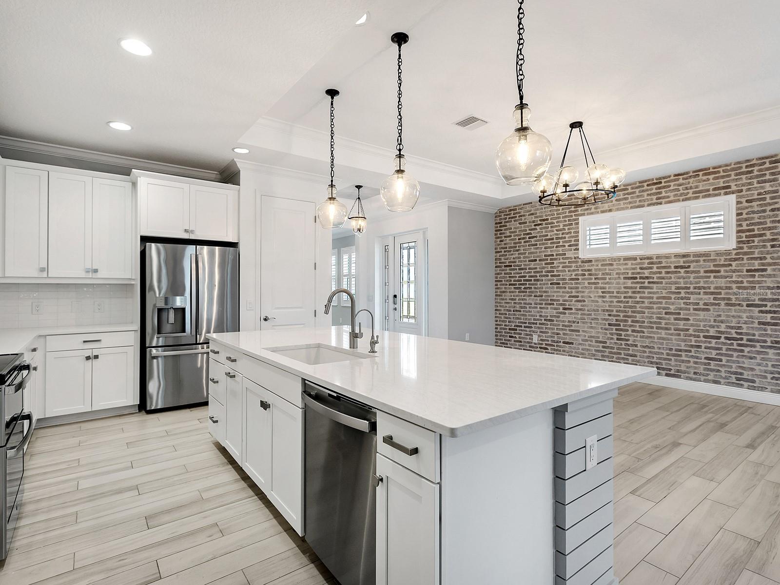 LAKEHOUSE COVE/WATERSIDE PH 4 - Residential