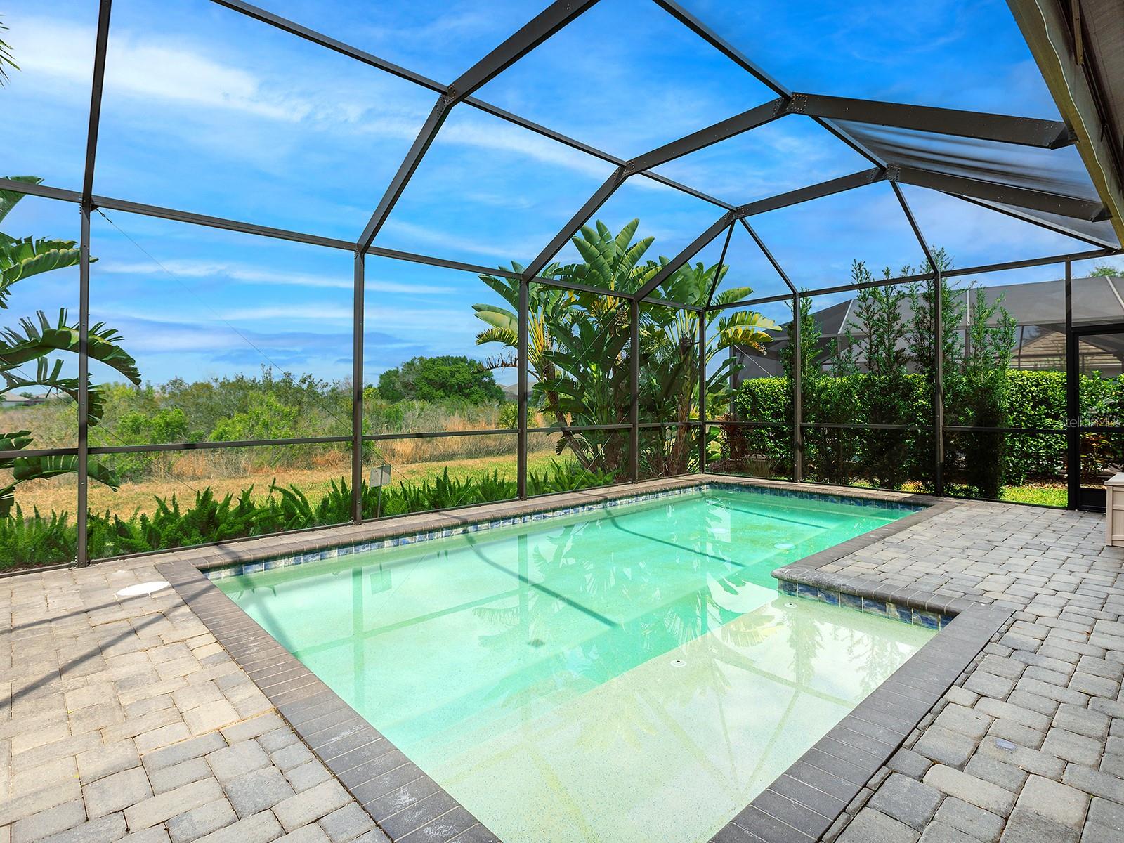 LAKEHOUSE COVE/WATERSIDE PH 4 - Residential