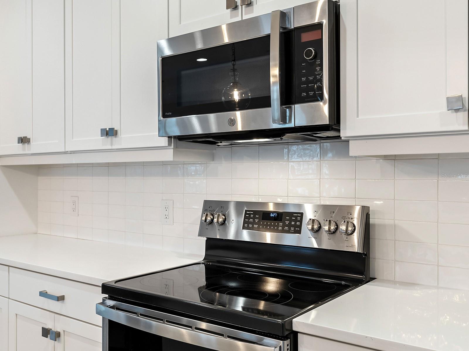 LAKEHOUSE COVE/WATERSIDE PH 4 - Residential