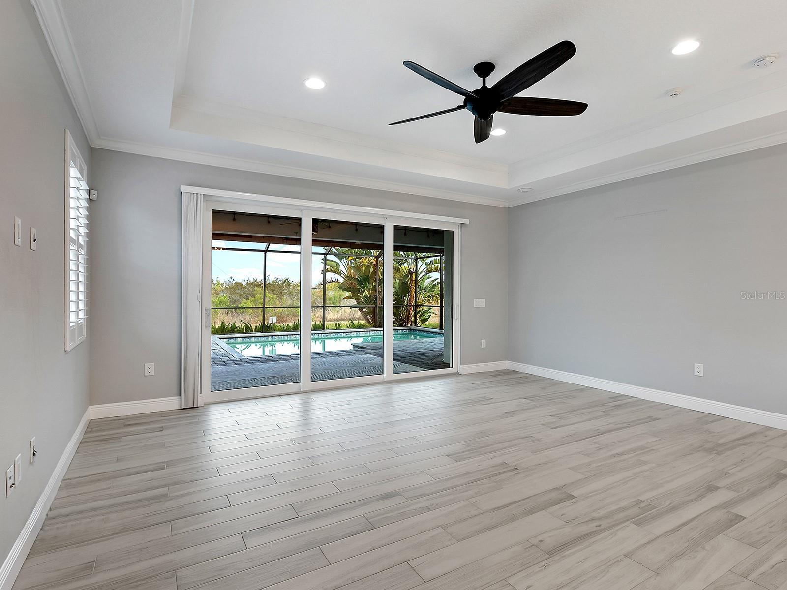 LAKEHOUSE COVE/WATERSIDE PH 4 - Residential