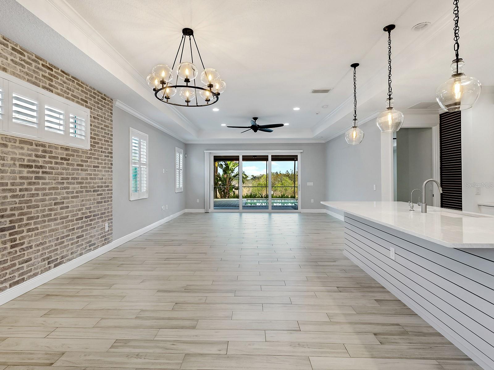 LAKEHOUSE COVE/WATERSIDE PH 4 - Residential