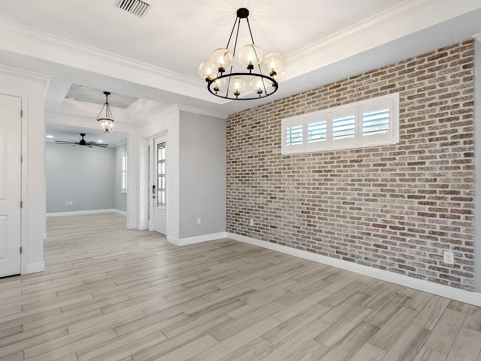 LAKEHOUSE COVE/WATERSIDE PH 4 - Residential