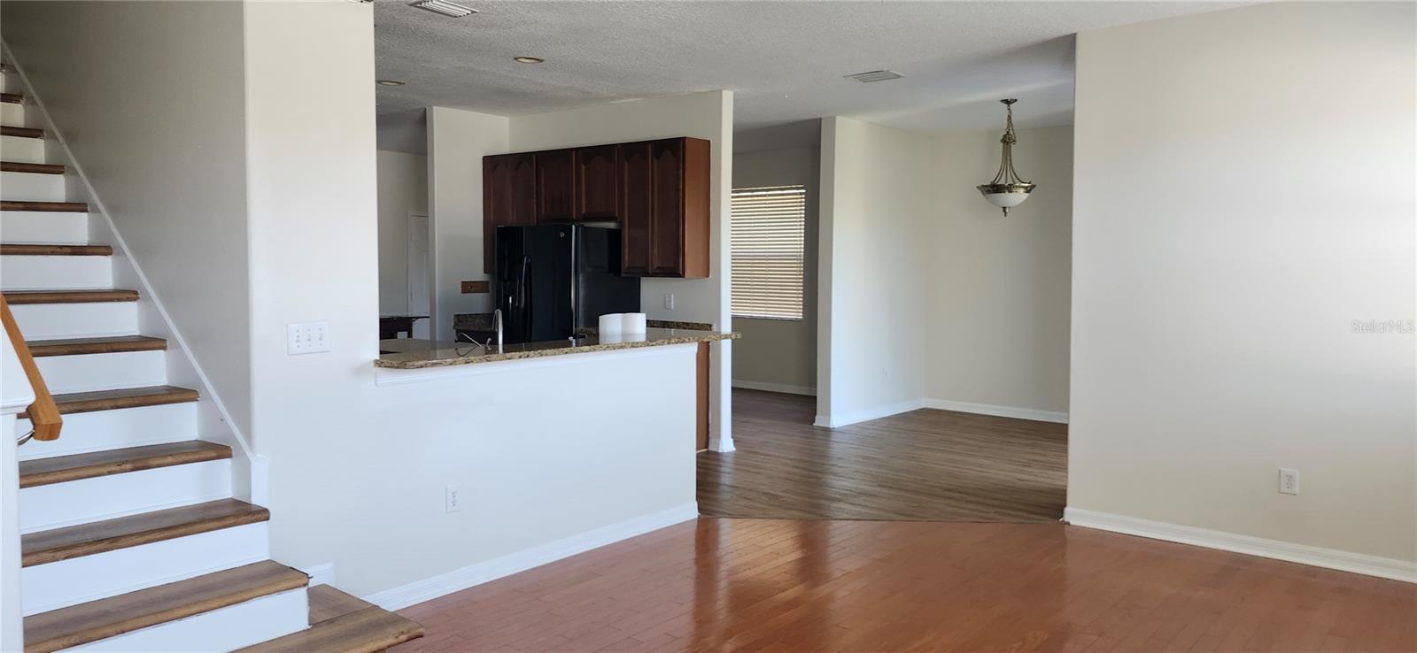 SOUTH BAY LAKES UNIT 2 - Residential Lease