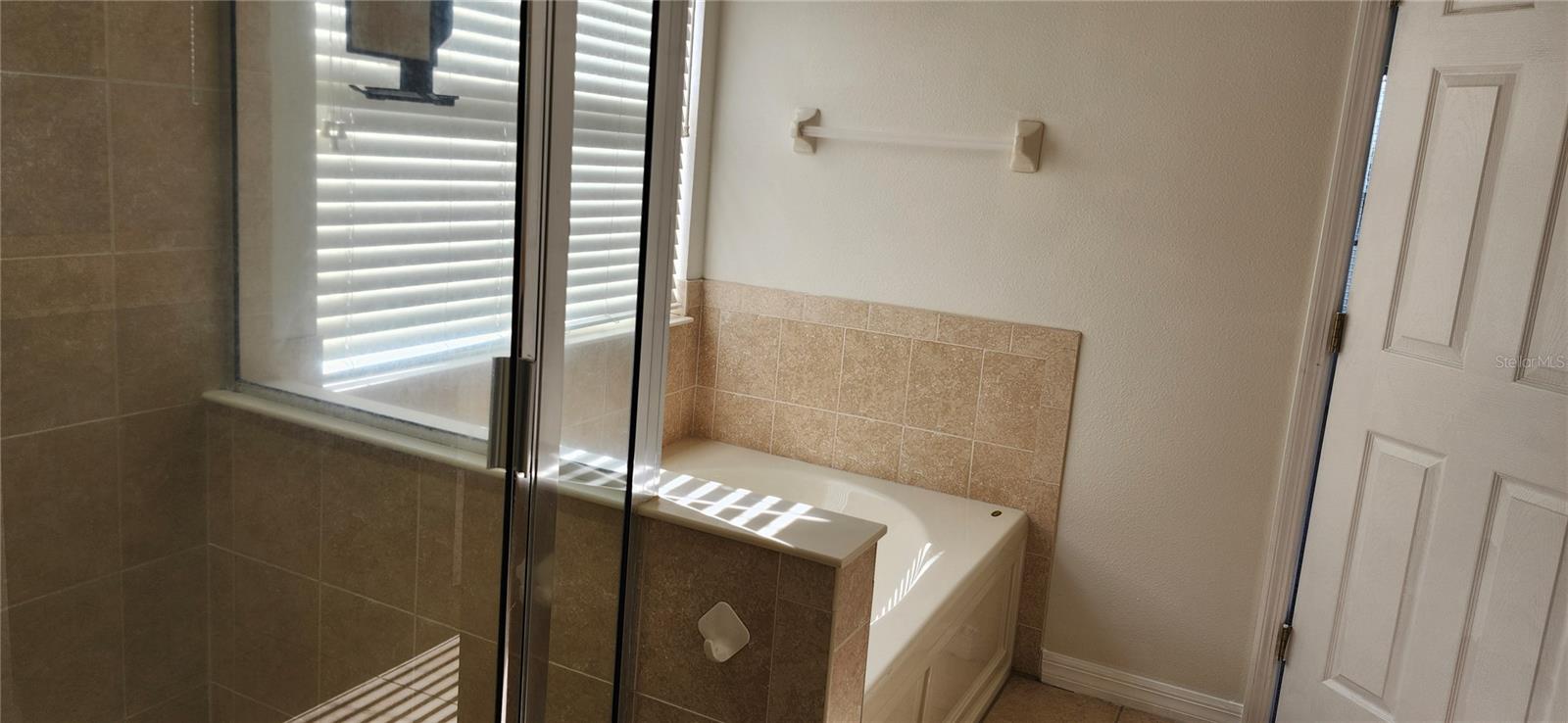 SOUTH BAY LAKES UNIT 2 - Residential Lease