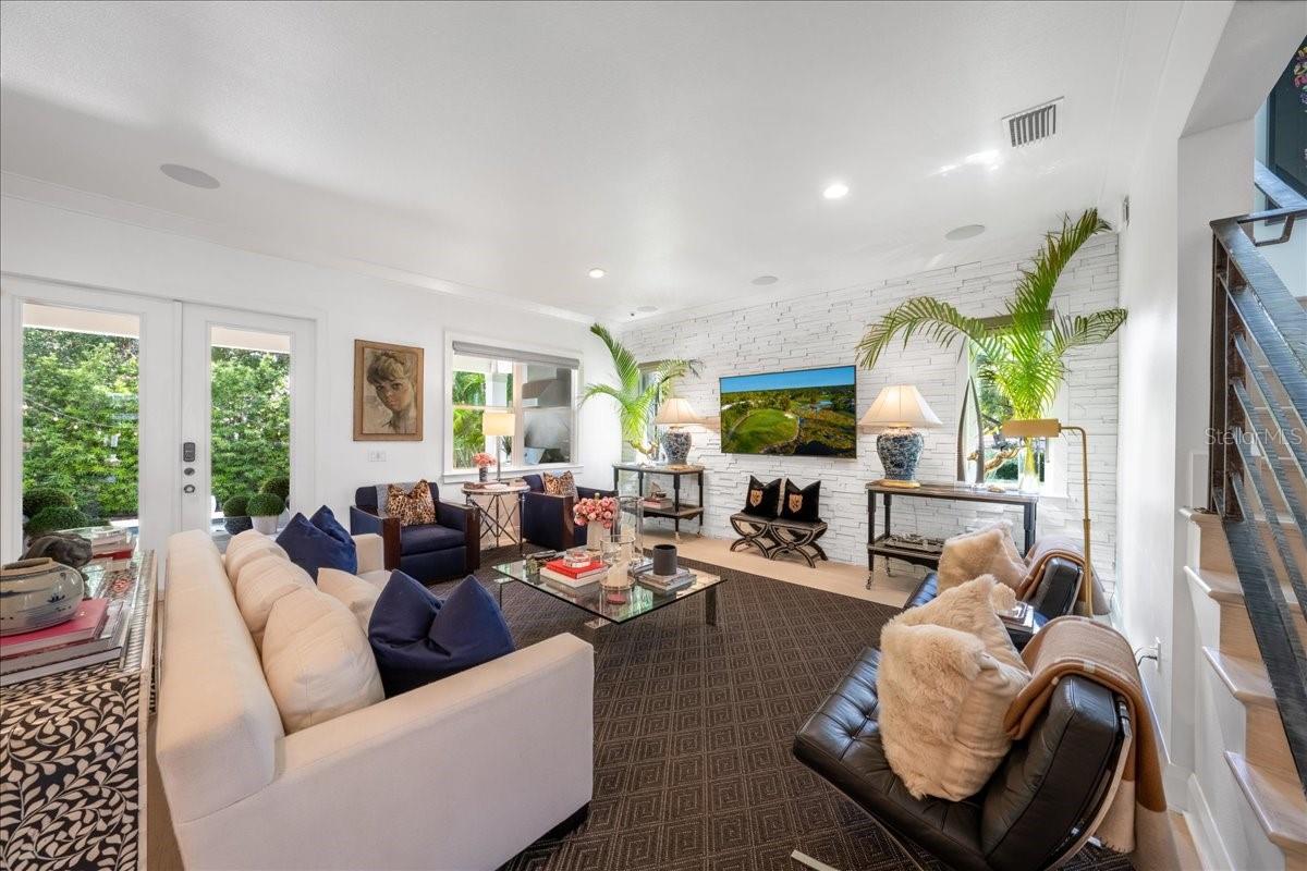 SUNSET PARK ISLES UNIT 4 - Residential