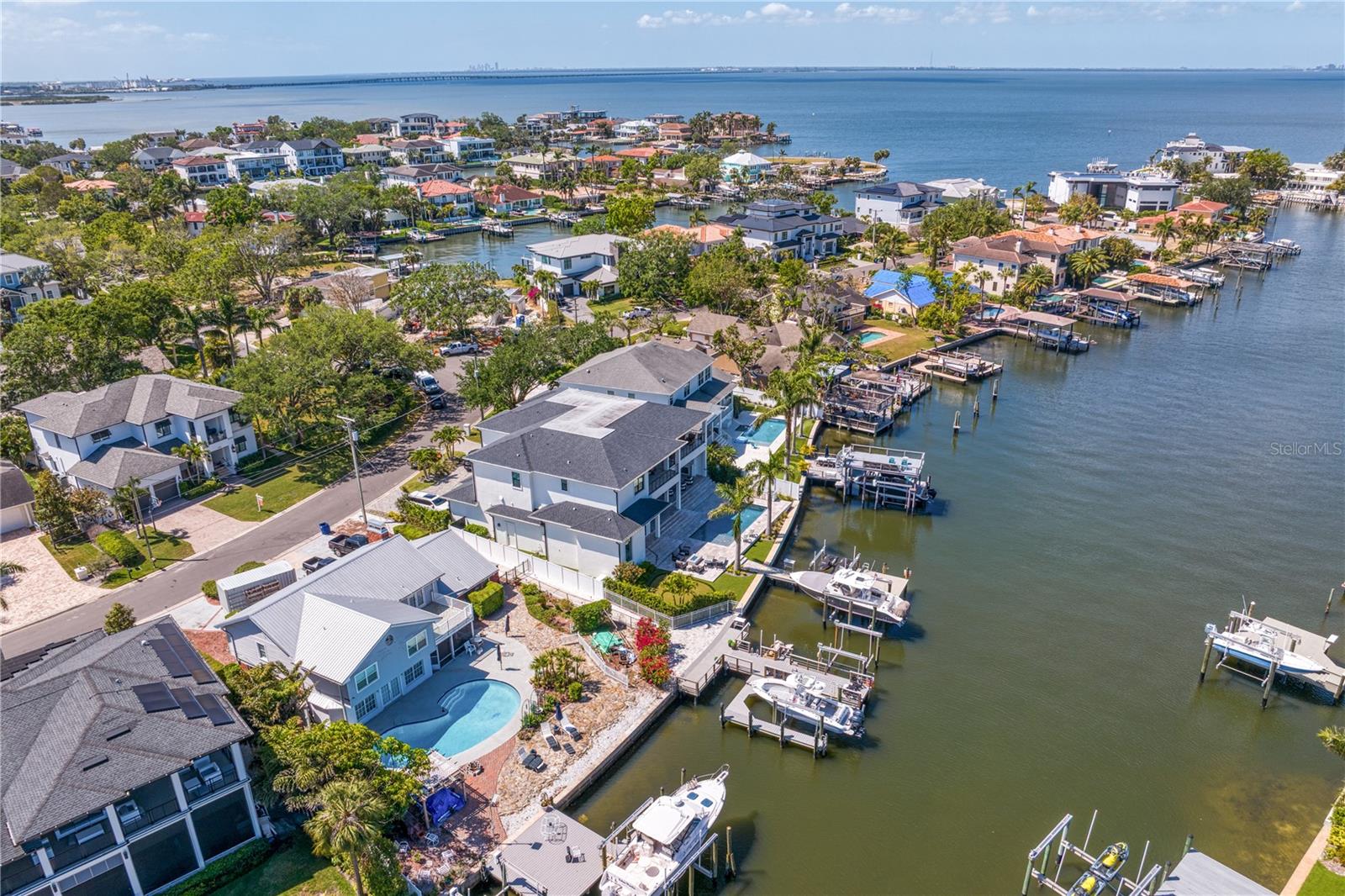 SUNSET PARK ISLES UNIT 4 - Residential