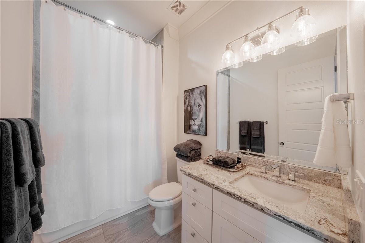 SUNSET PARK ISLES UNIT 4 - Residential