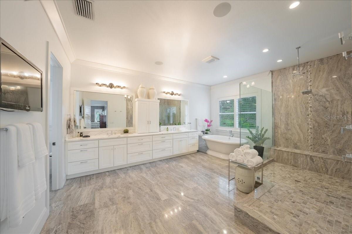 SUNSET PARK ISLES UNIT 4 - Residential