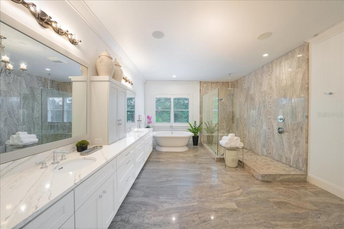 SUNSET PARK ISLES UNIT 4 - Residential