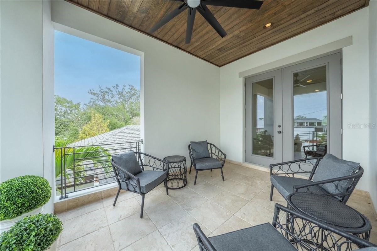 SUNSET PARK ISLES UNIT 4 - Residential