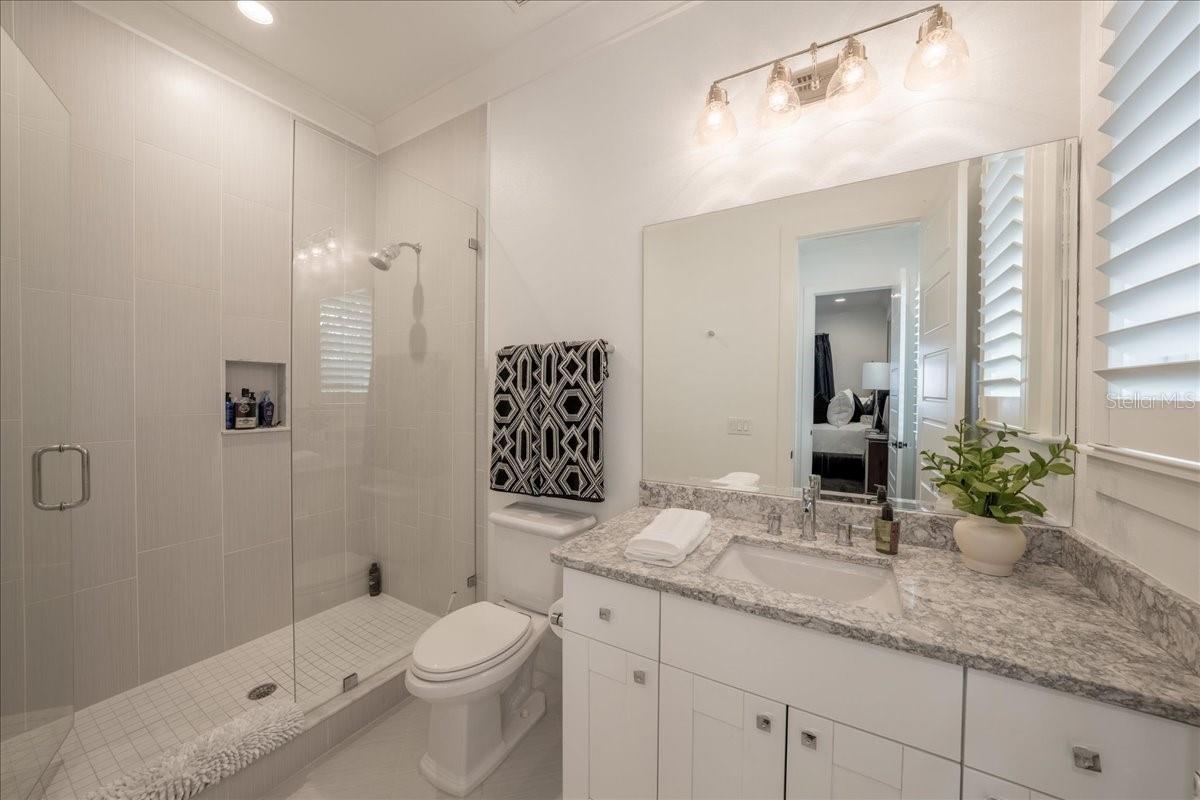SUNSET PARK ISLES UNIT 4 - Residential