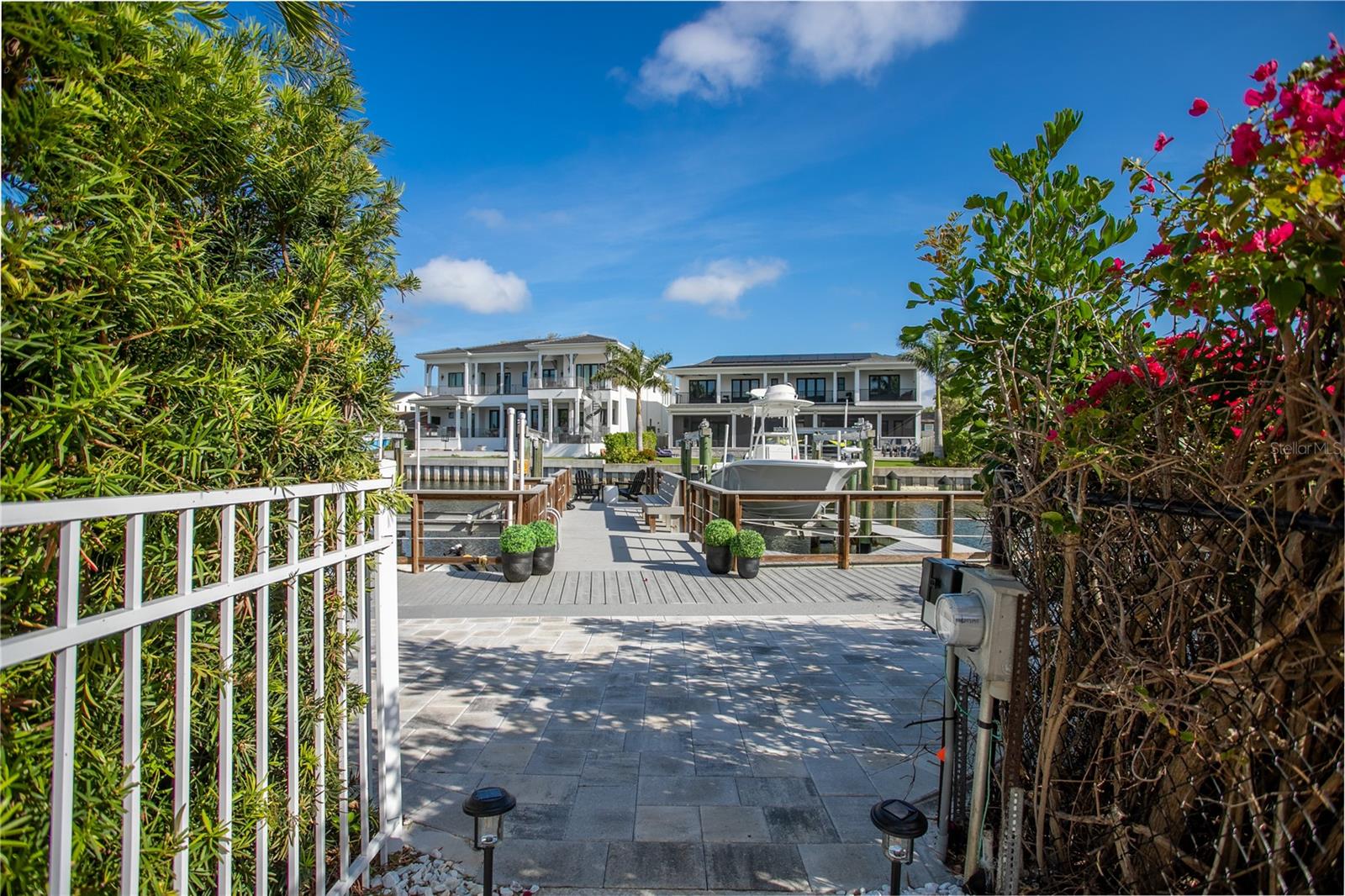 SUNSET PARK ISLES UNIT 4 - Residential
