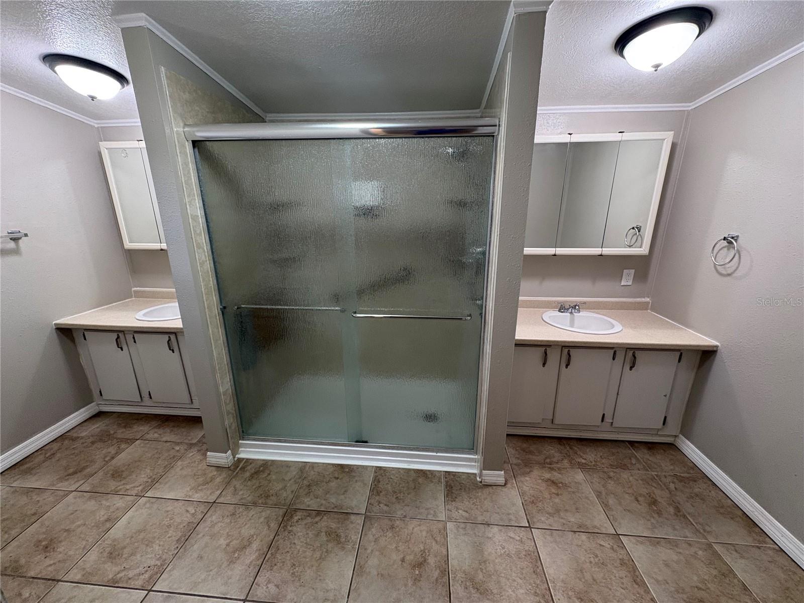 ROLLINGLEN PH 01 - Residential