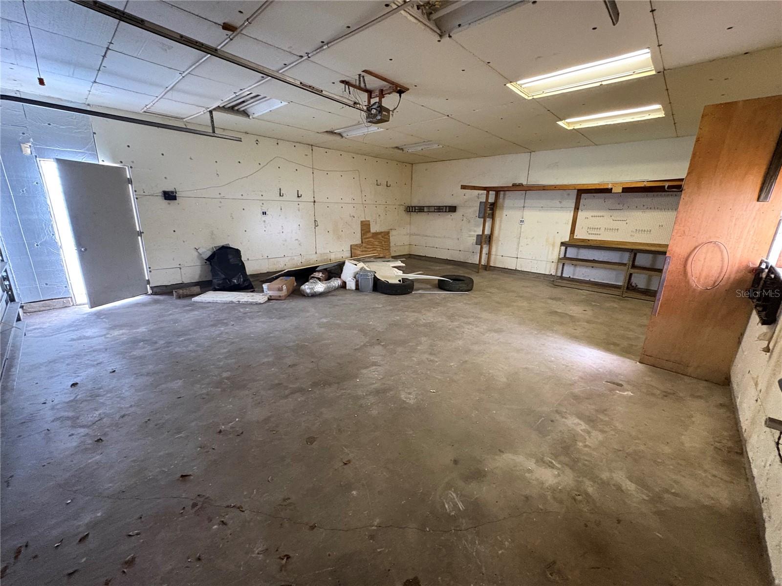 ROLLINGLEN PH 01 - Residential