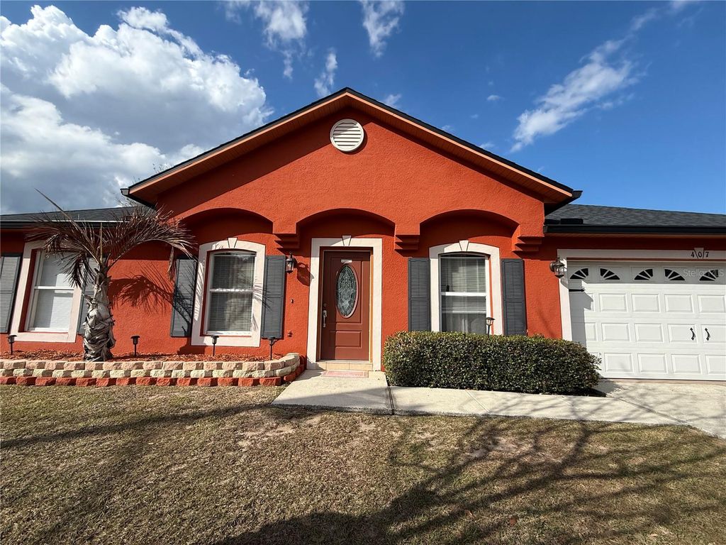 Photo of 407 Blackbird Way, Kissimmee, FL 34759 (MLS # S5145462)