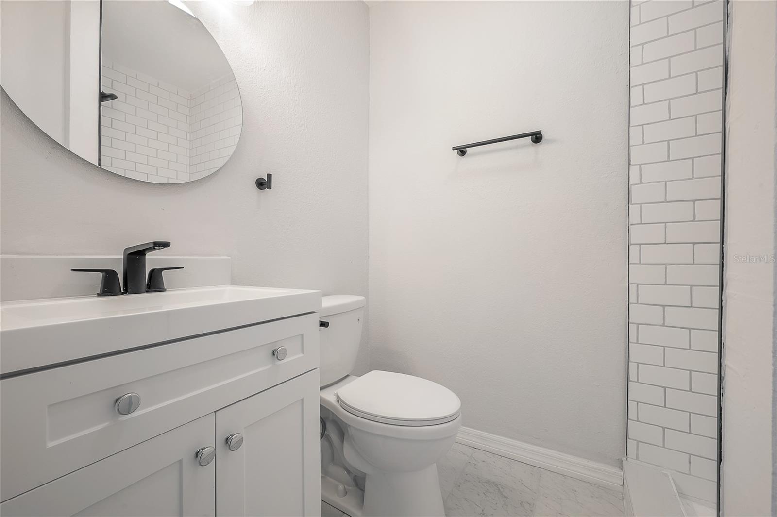 PINELAND HEIGHTS ADD - Residential Lease