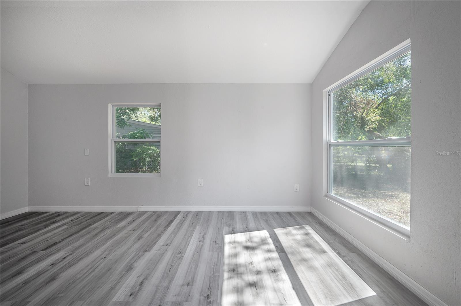 PINELAND HEIGHTS ADD - Residential Lease