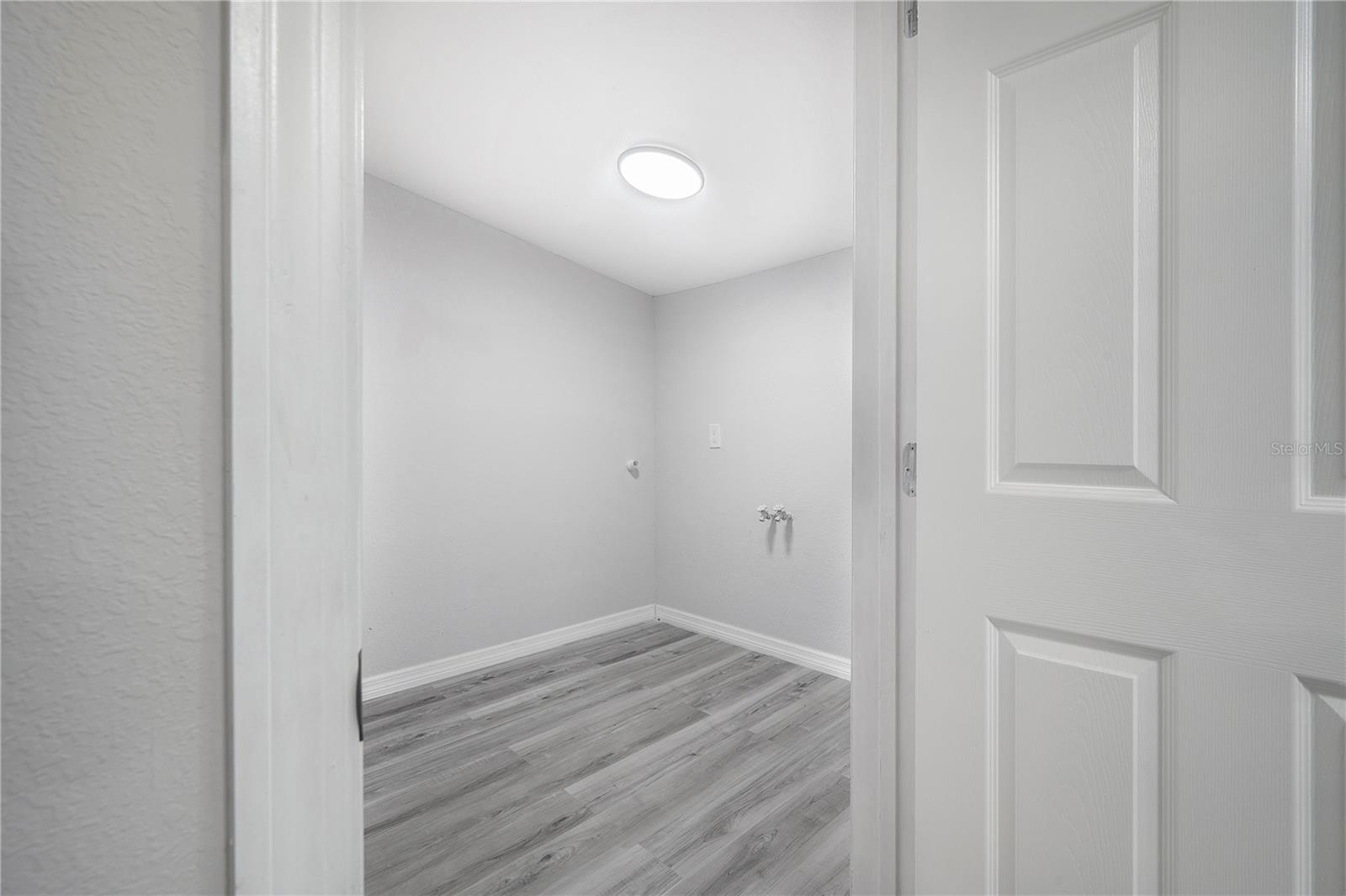 PINELAND HEIGHTS ADD - Residential Lease